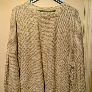 Women’s XXL sweater new never worn